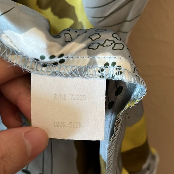 NWT Petro Zillia Kyle 100% Silk Dress Retro Scenery Floral Cold Shoulder XS - Picture 9 of 10